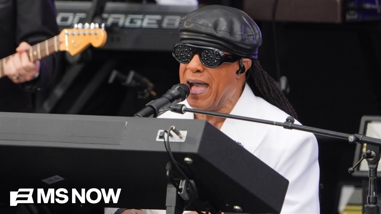 : Stevie Wonder Stopped a Concert to Share the Night He Told Barack Obama He'd Be President