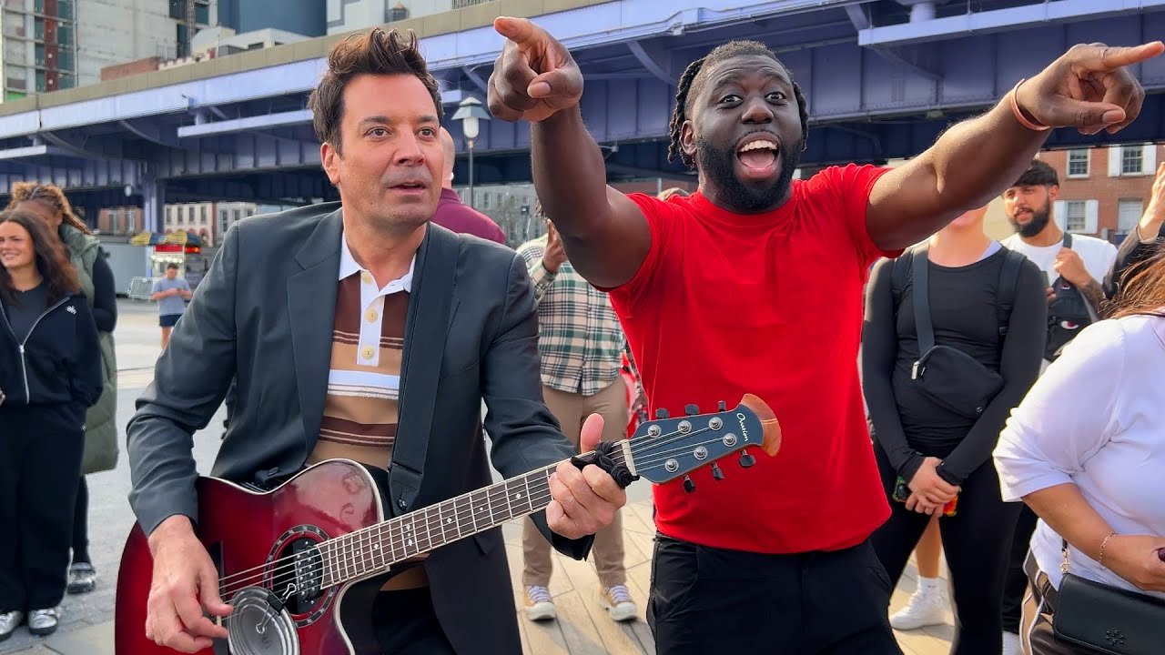 : Jimmy Fallon Ended Up Playing a Street Musician's Guitar After a Day of Rejections in New York City