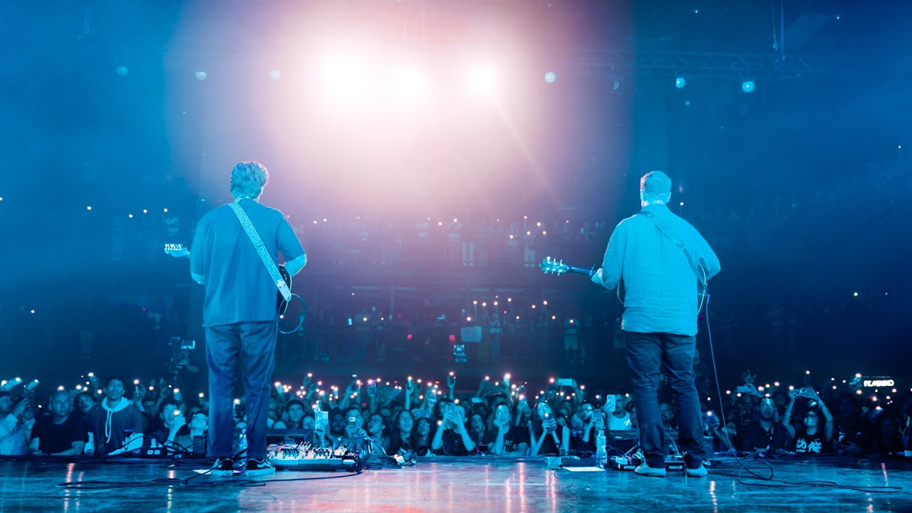 Hollow Coves: Hollow Coves Turned a São Paulo Arena Into a Room Full of Light With 'Blessings'