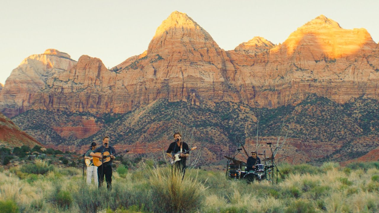 Hollow Coves: Hollow Coves Performed a Full Live Set Inside Zion National Park and It Sounds Like This