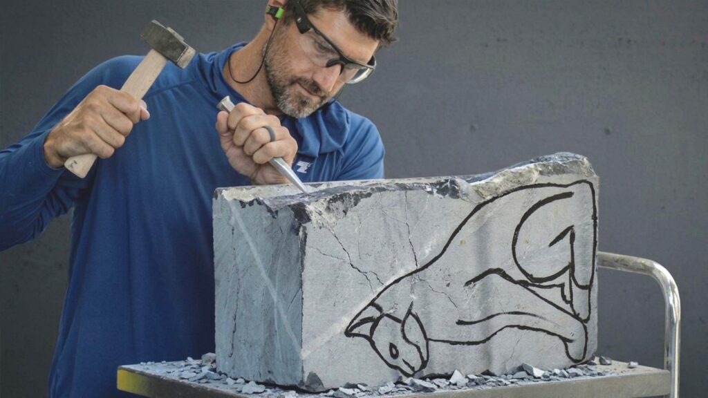 BM Sculptures: BM Sculptures Carved a 209-Pound Block of Black Marble Into a Cat Called Obsidian